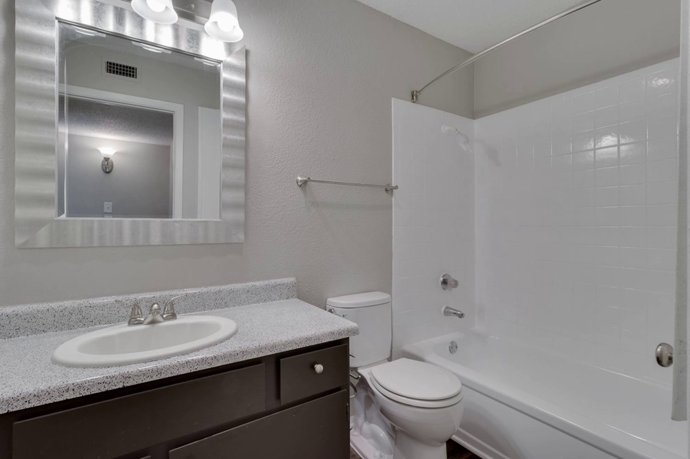 Forest Glen Apartments gallery photo 18